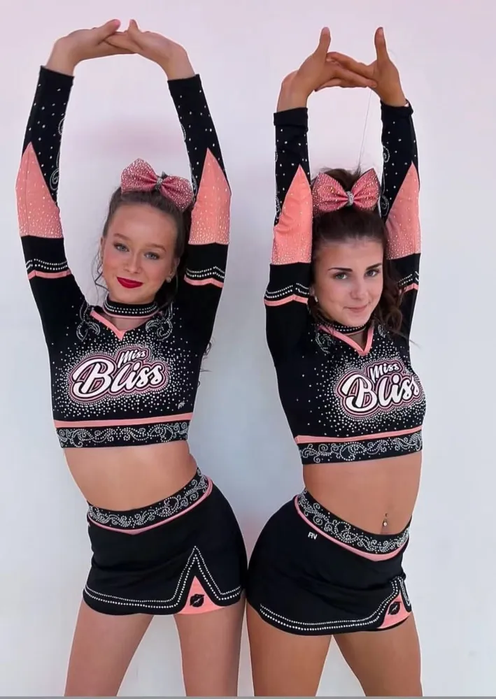 Women Cheerleader Uniform Sparkle Diamond Cheerleading Outfit Rhinestone Technique Set Style Spandex/Polyester – photo 2