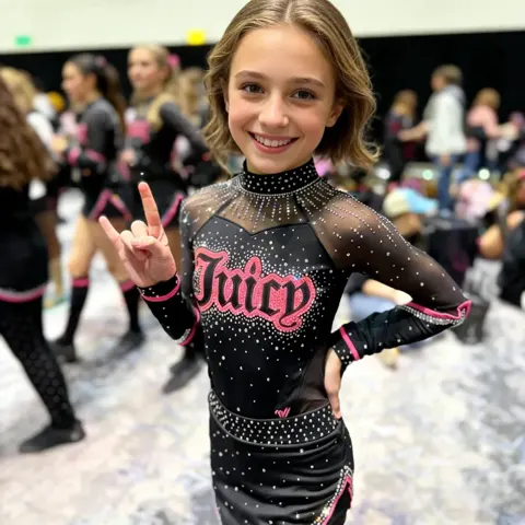 Top Quality Cheerleader Costume Sublimation Cheer Leader Rhinestone Uniforms Cheer Dance Women Practice Wear Cheer Uniforms