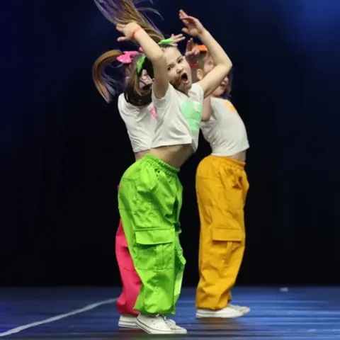 Children Neon Color Loose Fit Cargo Pants with Elastic Waist for Hip Hop Dance & Stage Show